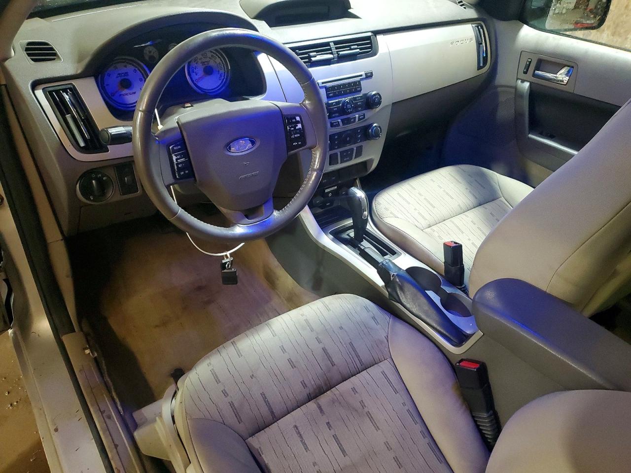 2008 FORD FOCUS SE photo 8