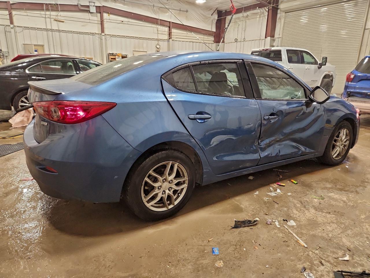 2017 MAZDA 3 SPORT photo 3