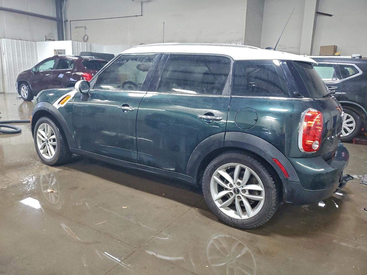 2012 MINI COOPER COUNTRYMAN photo 2