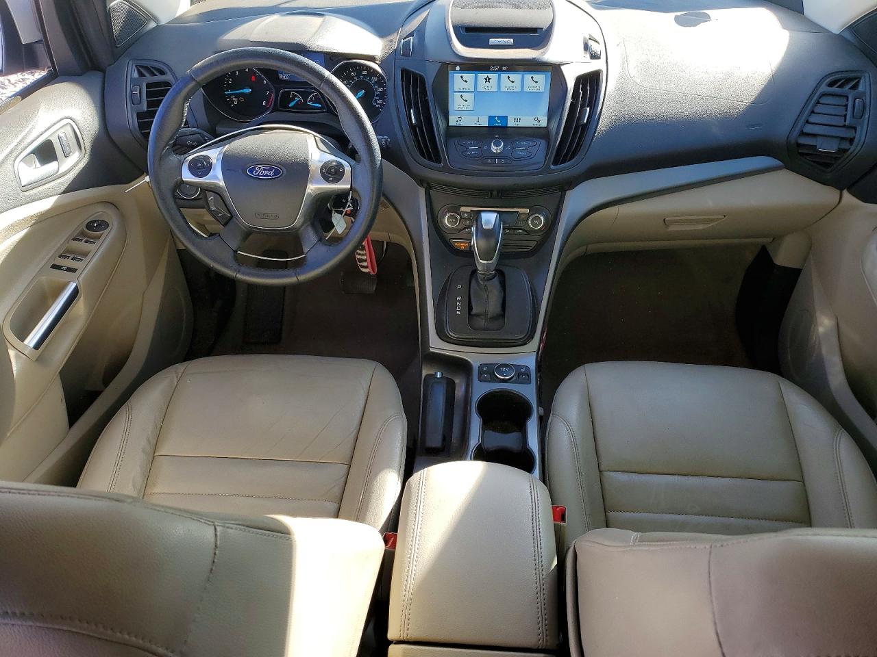2016 FORD ESCAPE SE photo 8
