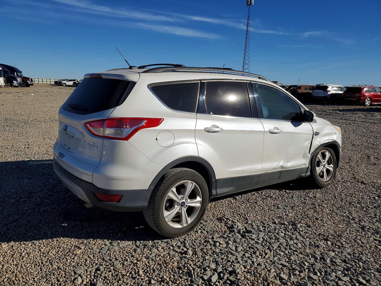 2016 FORD ESCAPE SE photo 3