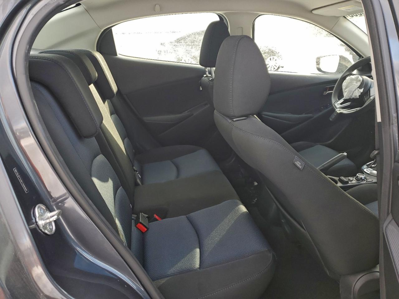 2019 TOYOTA YARIS L photo 10