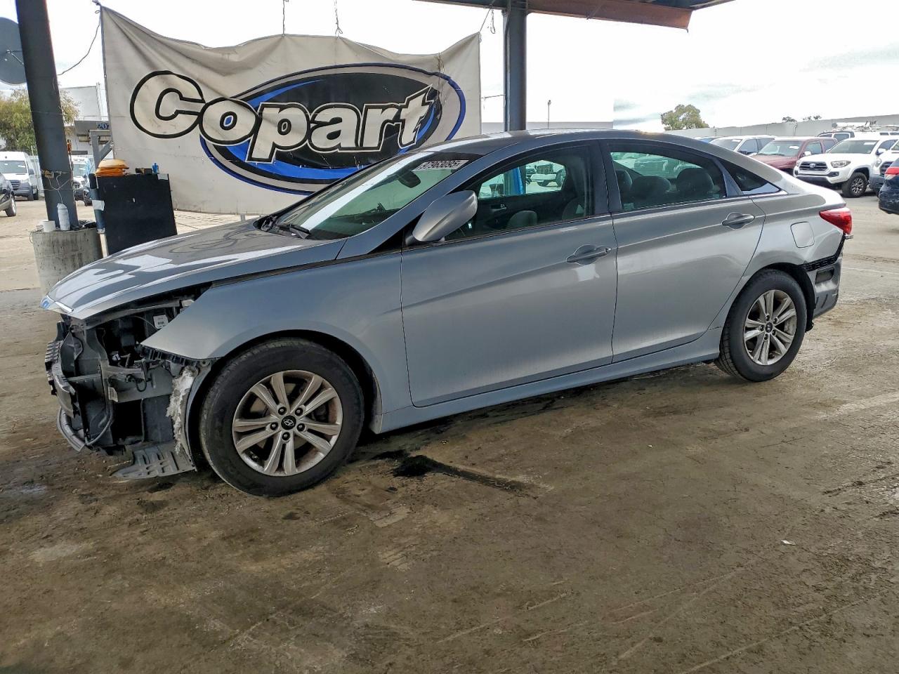 2013 HYUNDAI SONATA