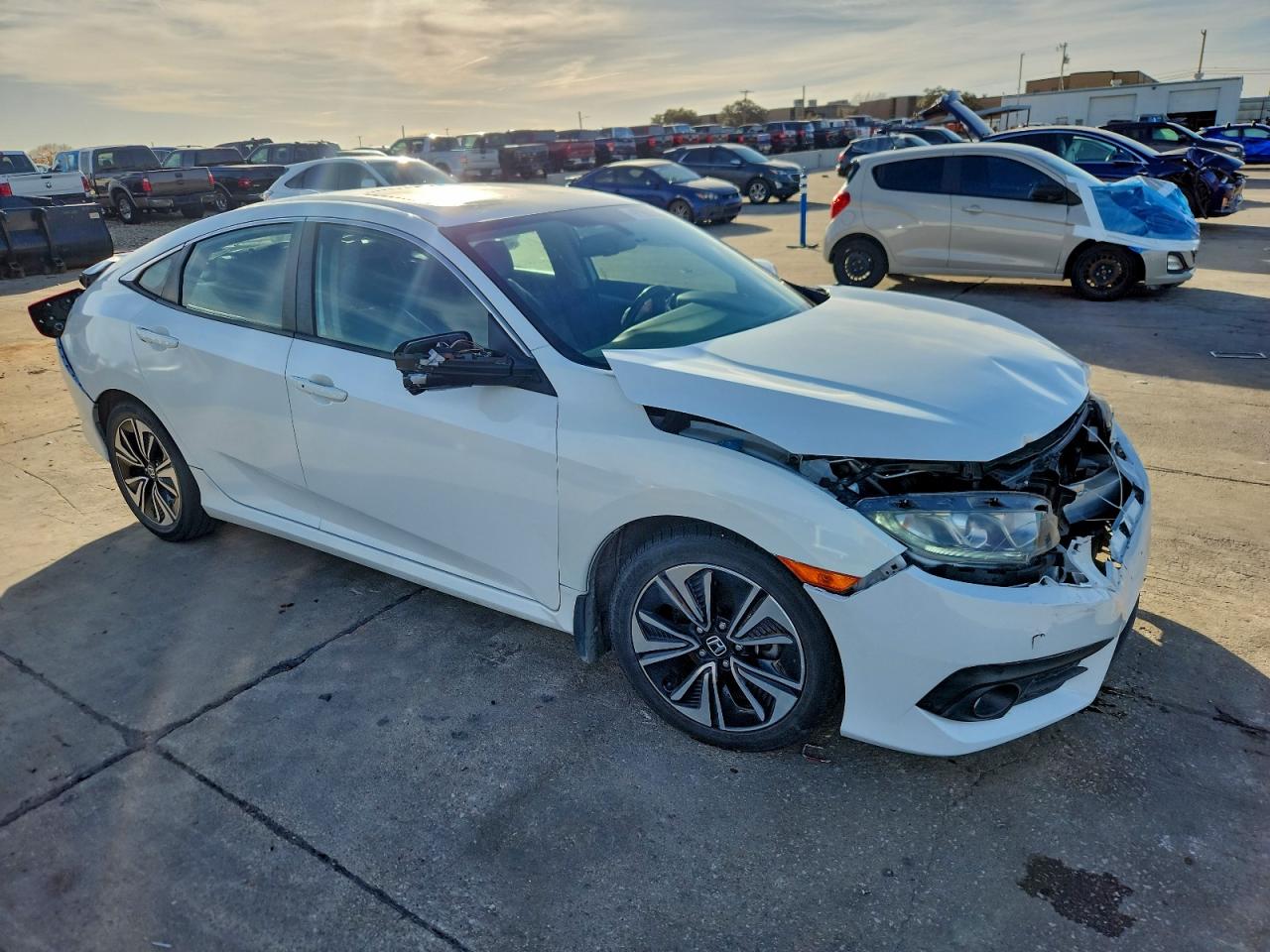 2017 HONDA CIVIC EXL photo 7