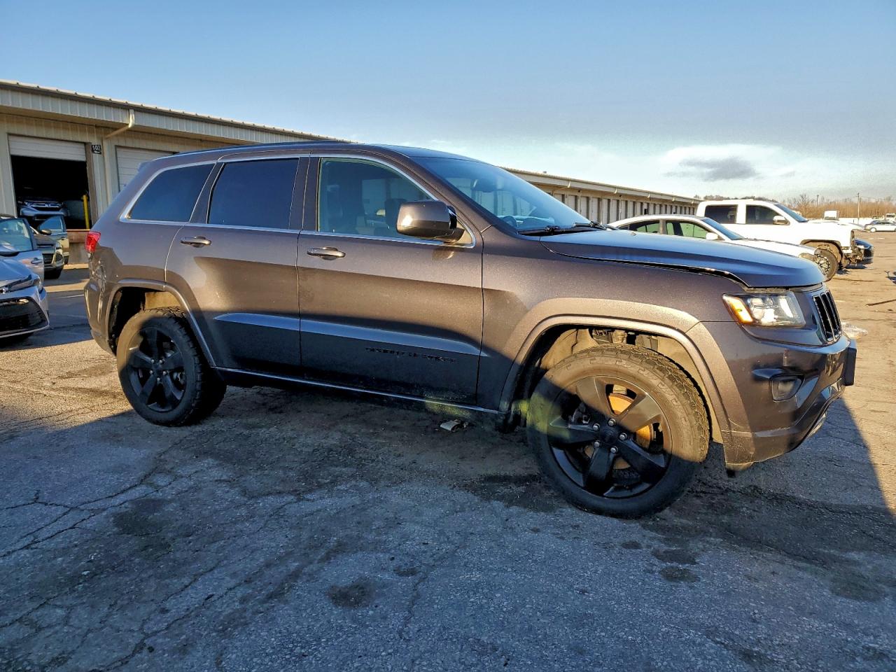 2015 JEEP GRAND CHEROKEE LAREDO photo 4