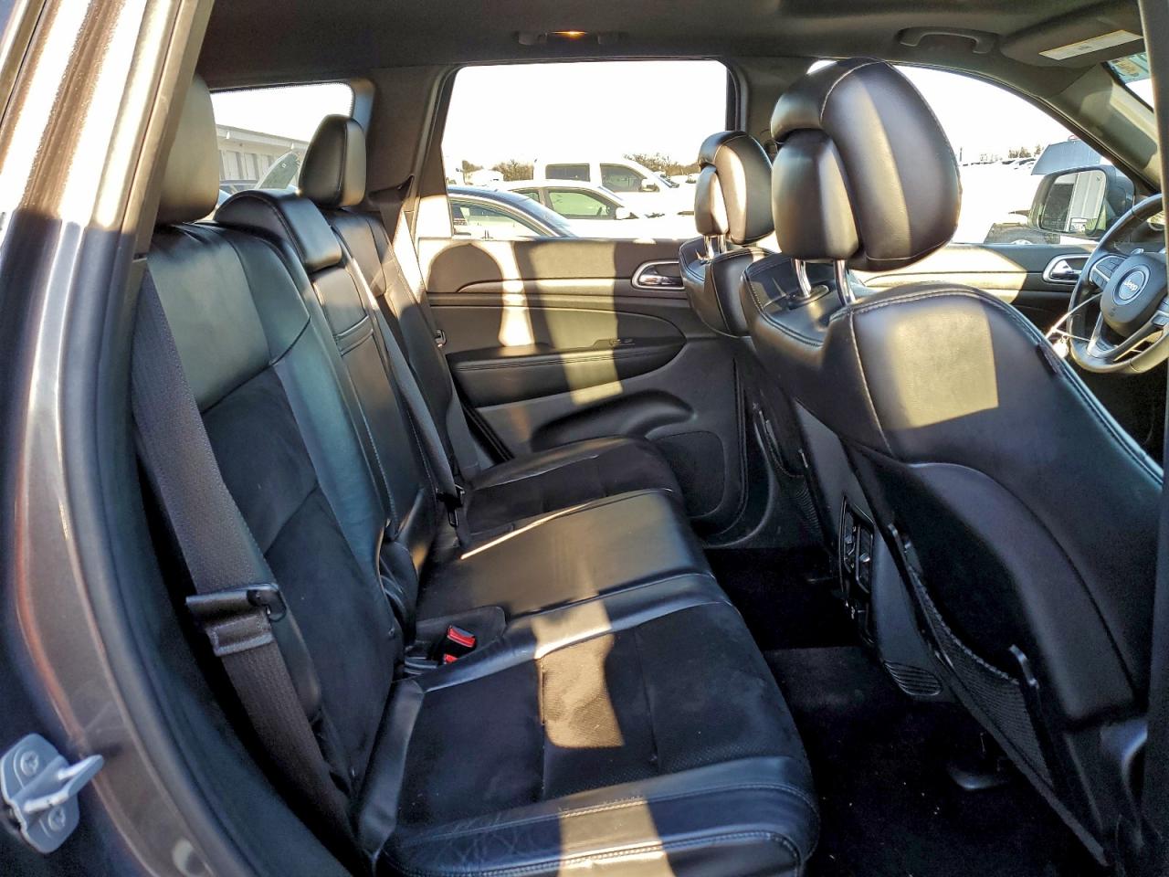 2015 JEEP GRAND CHEROKEE LAREDO photo 11