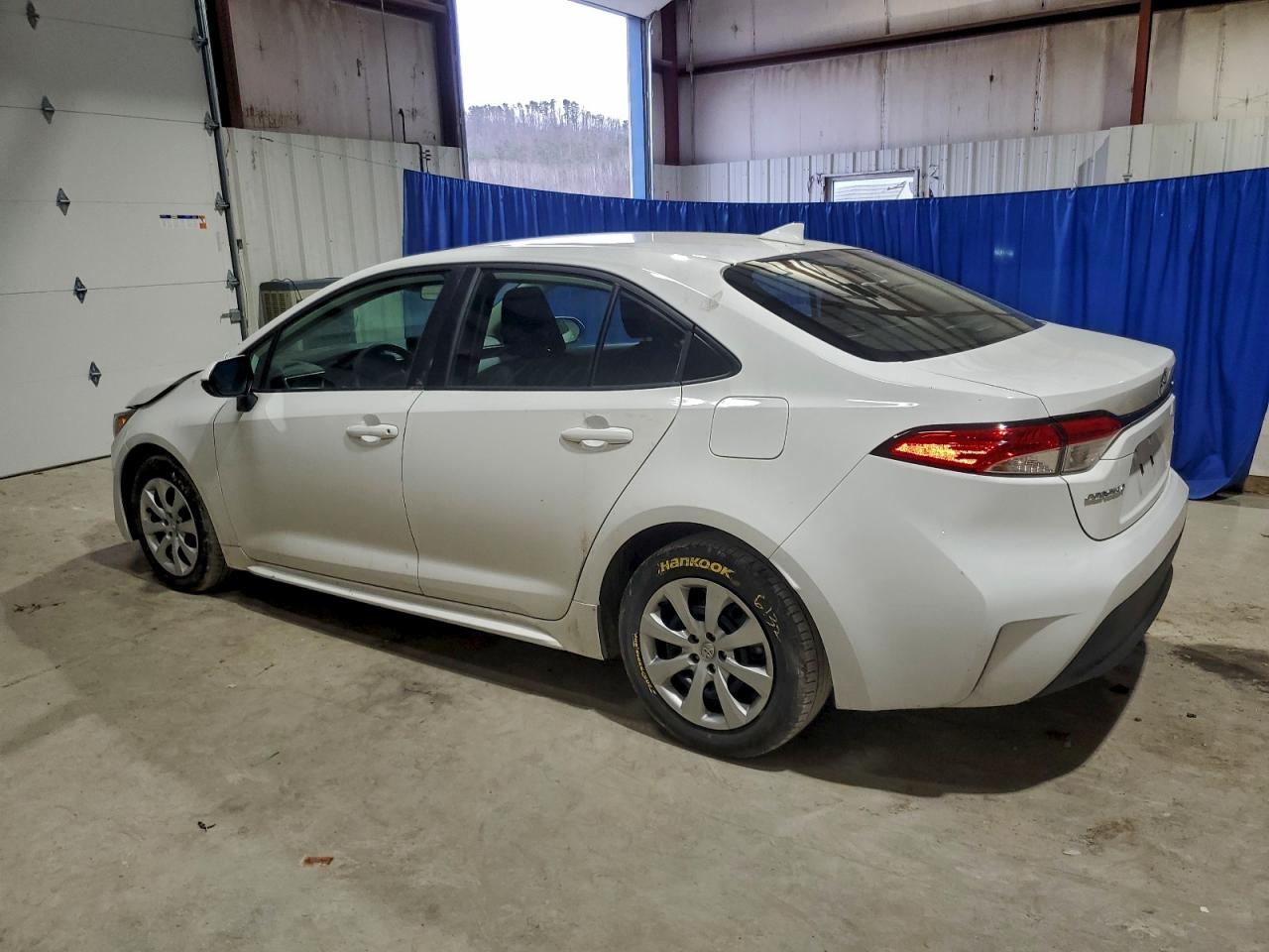 2024 TOYOTA COROLLA LE photo 2