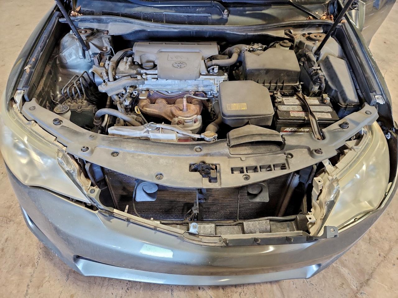 2013 TOYOTA CAMRY L photo 11