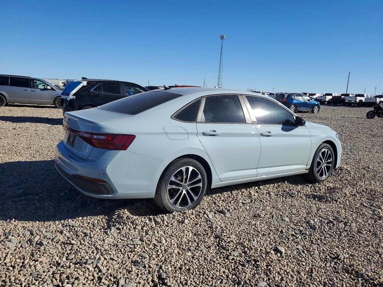 2025 VOLKSWAGEN JETTA SPORT photo 3