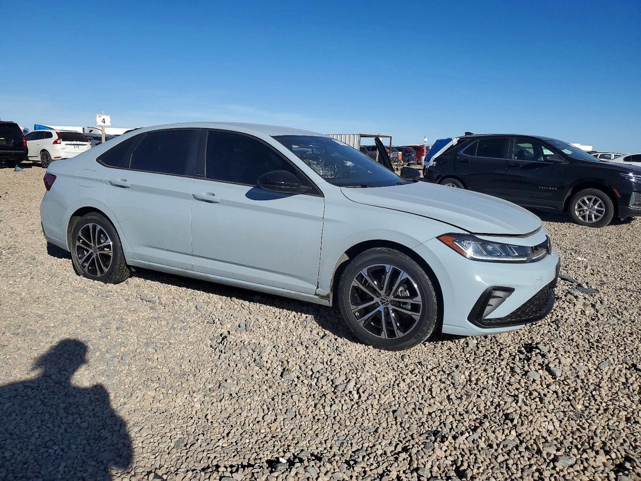 2025 VOLKSWAGEN JETTA SPORT photo 4