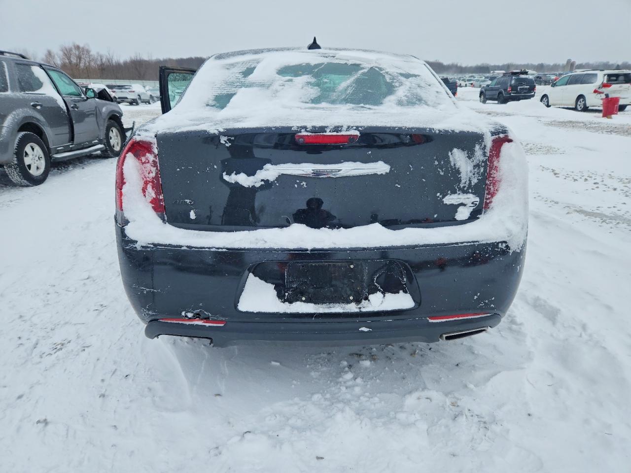 2019 CHRYSLER 300 S photo 6