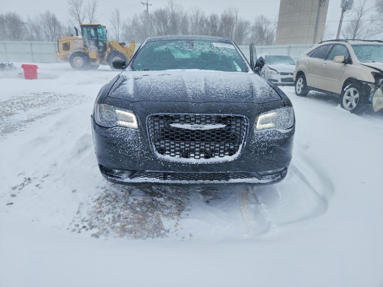 2019 CHRYSLER 300 S photo 5