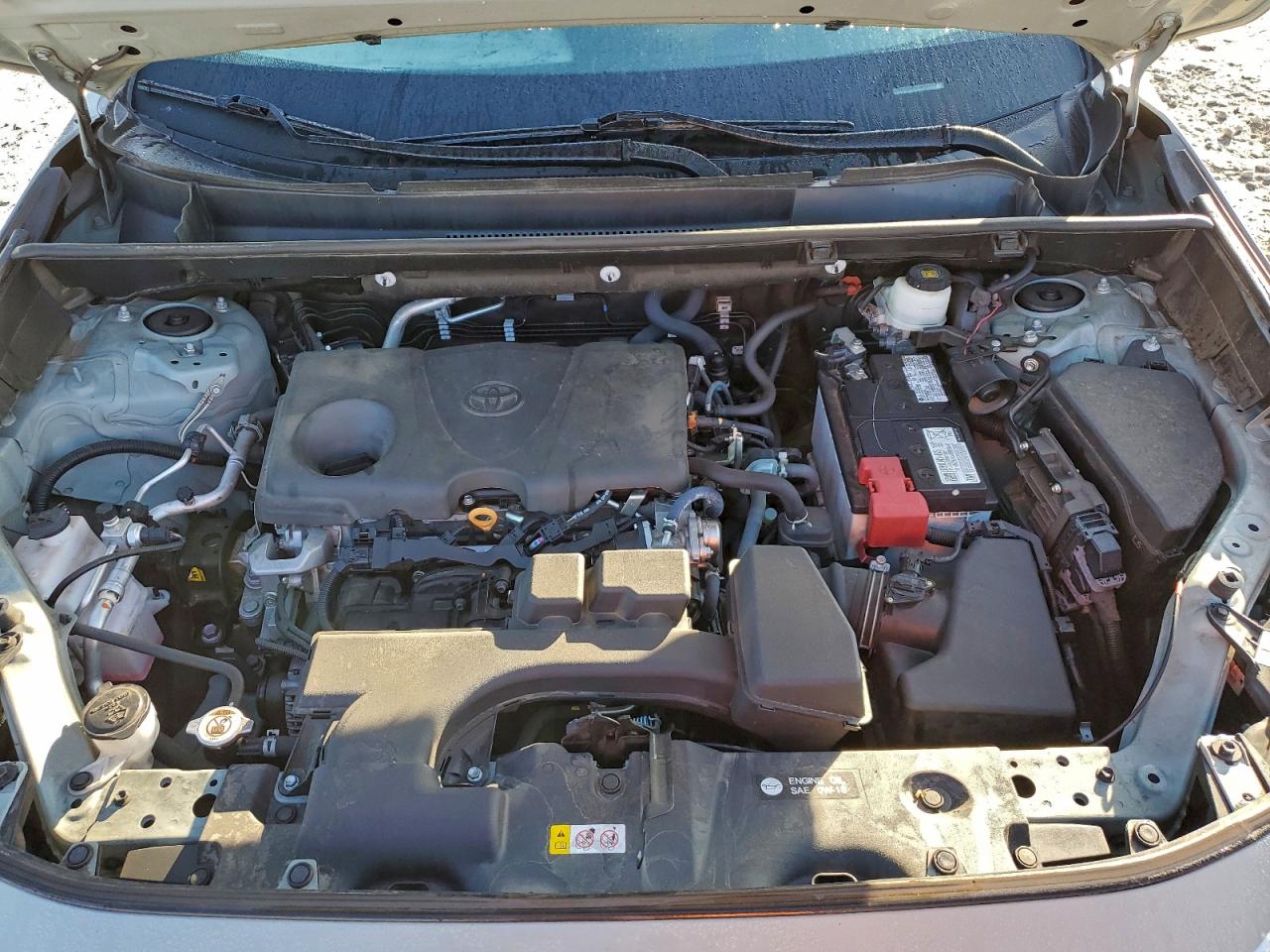 2022 TOYOTA RAV4 XLE photo 23