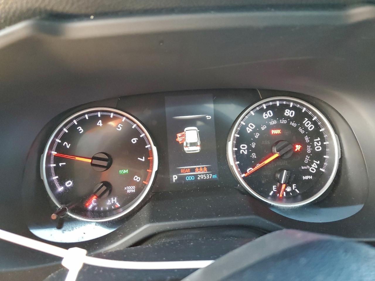 2022 TOYOTA RAV4 XLE photo 17