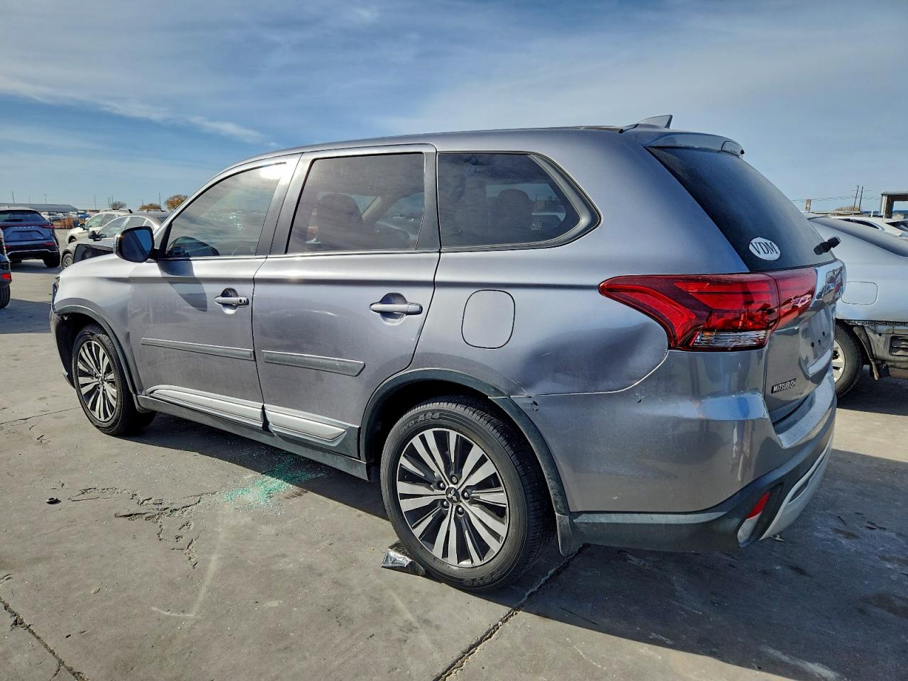 2019 MITSUBISHI OUTLANDER SE photo 2