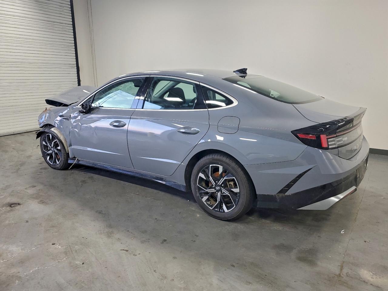 2025 HYUNDAI SONATA SEL photo 2
