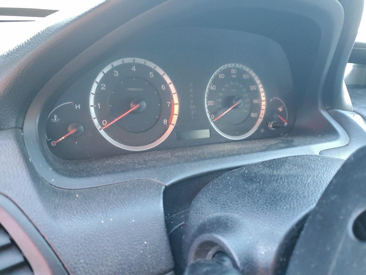 2009 HONDA ACCORD LX photo 9