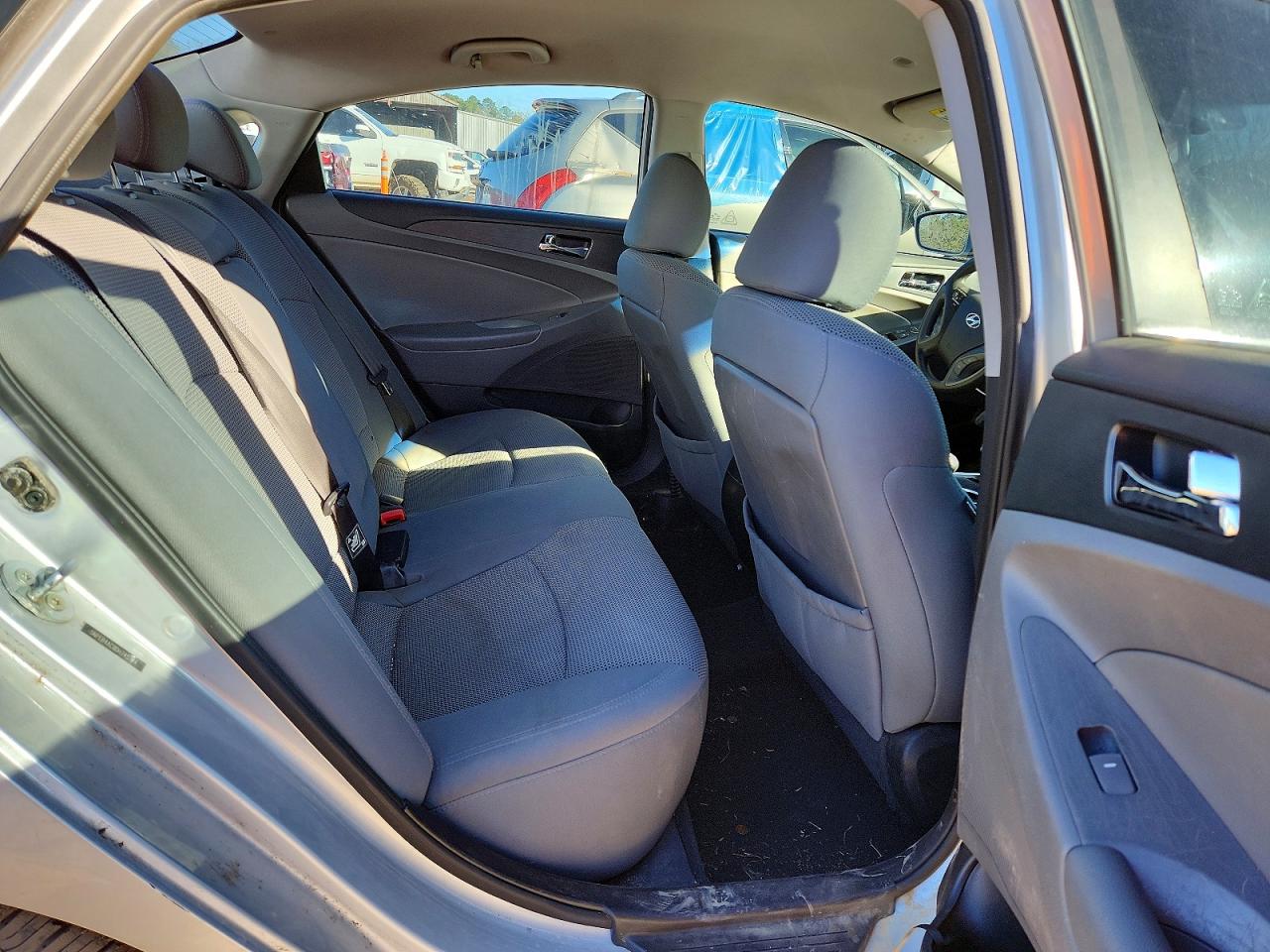 2013 HYUNDAI SONATA GLS photo 10