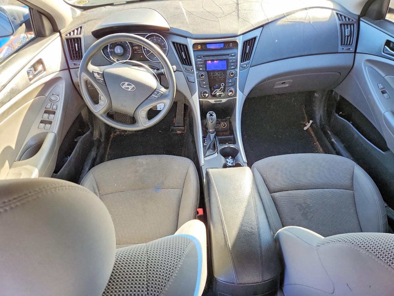 2013 HYUNDAI SONATA GLS photo 8