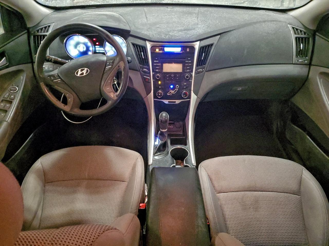 2013 HYUNDAI SONATA GLS photo 8