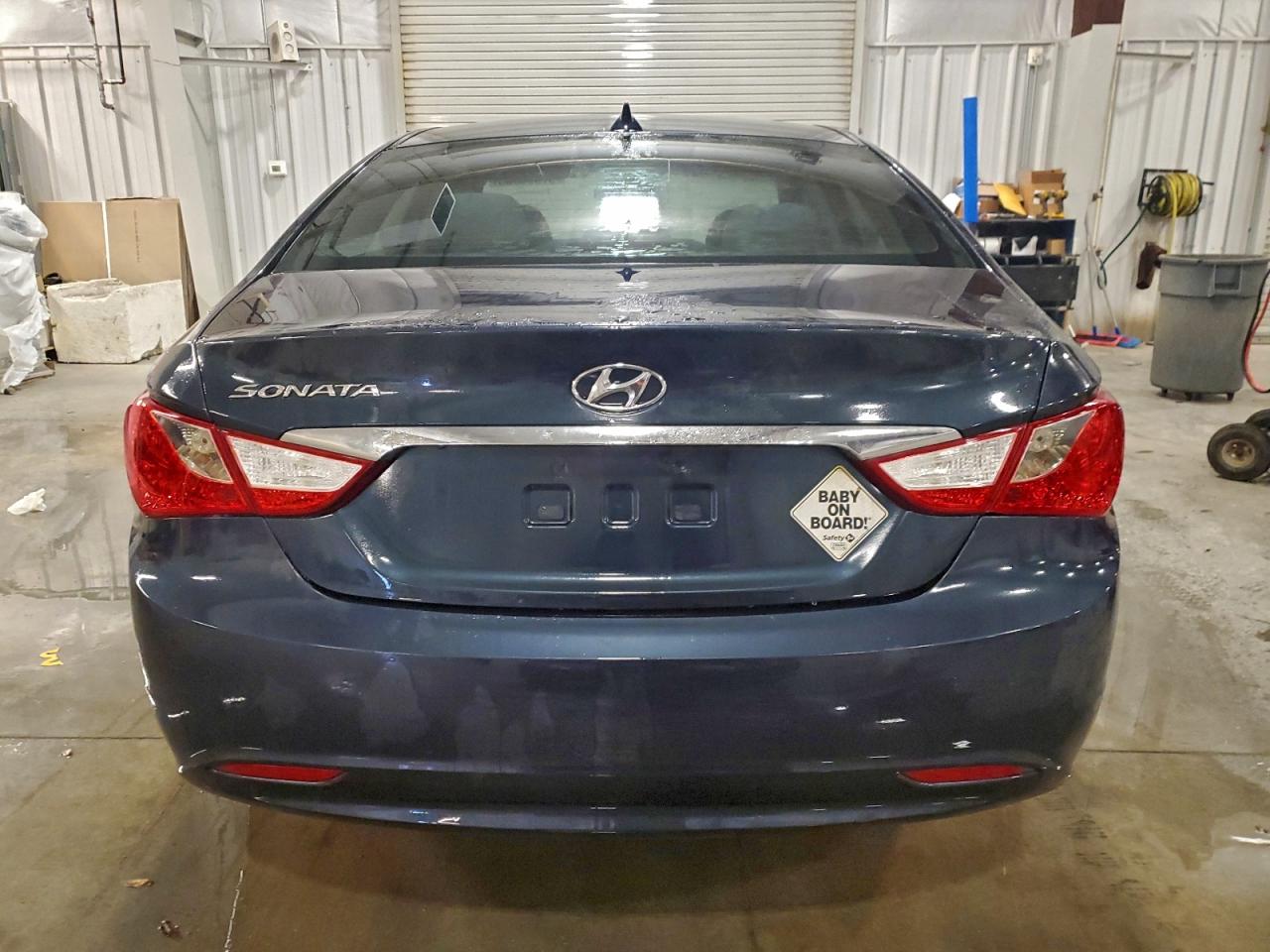 2013 HYUNDAI SONATA GLS photo 6
