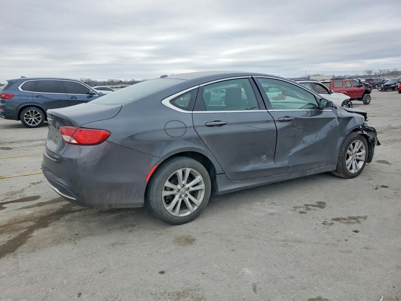 2016 CHRYSLER 200 LIMITED photo 3