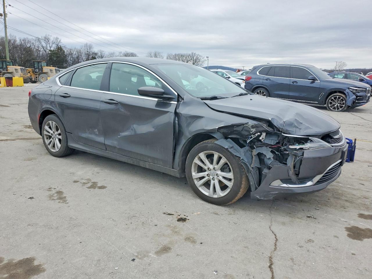 2016 CHRYSLER 200 LIMITED photo 4