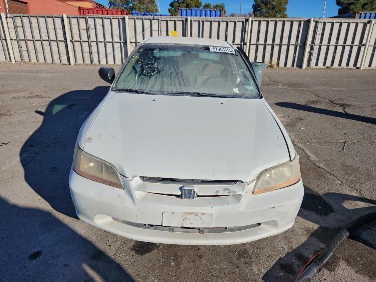 2000 HONDA ACCORD DX photo 5