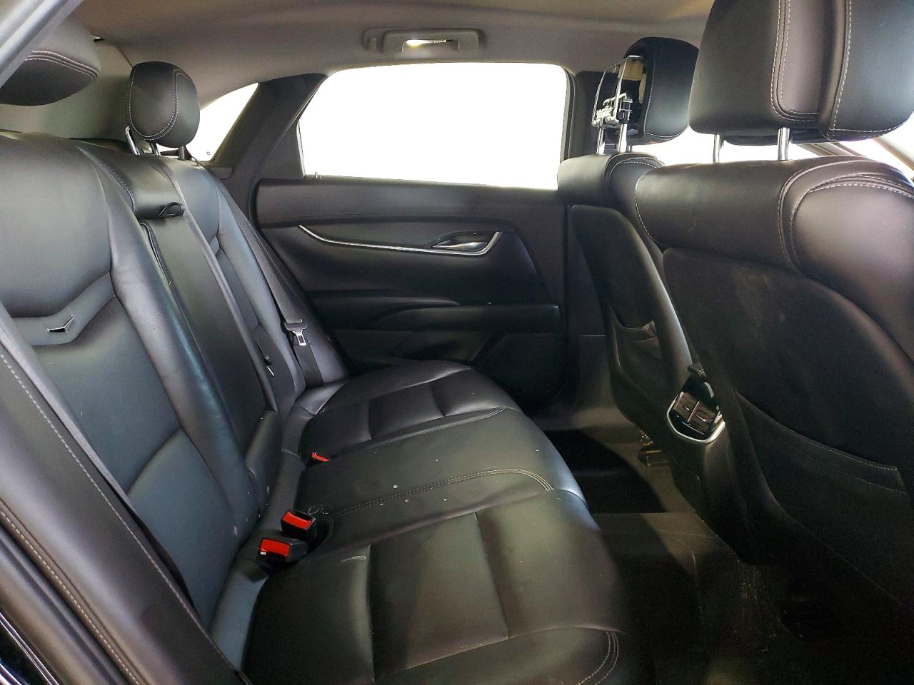 2013 CADILLAC XTS photo 10