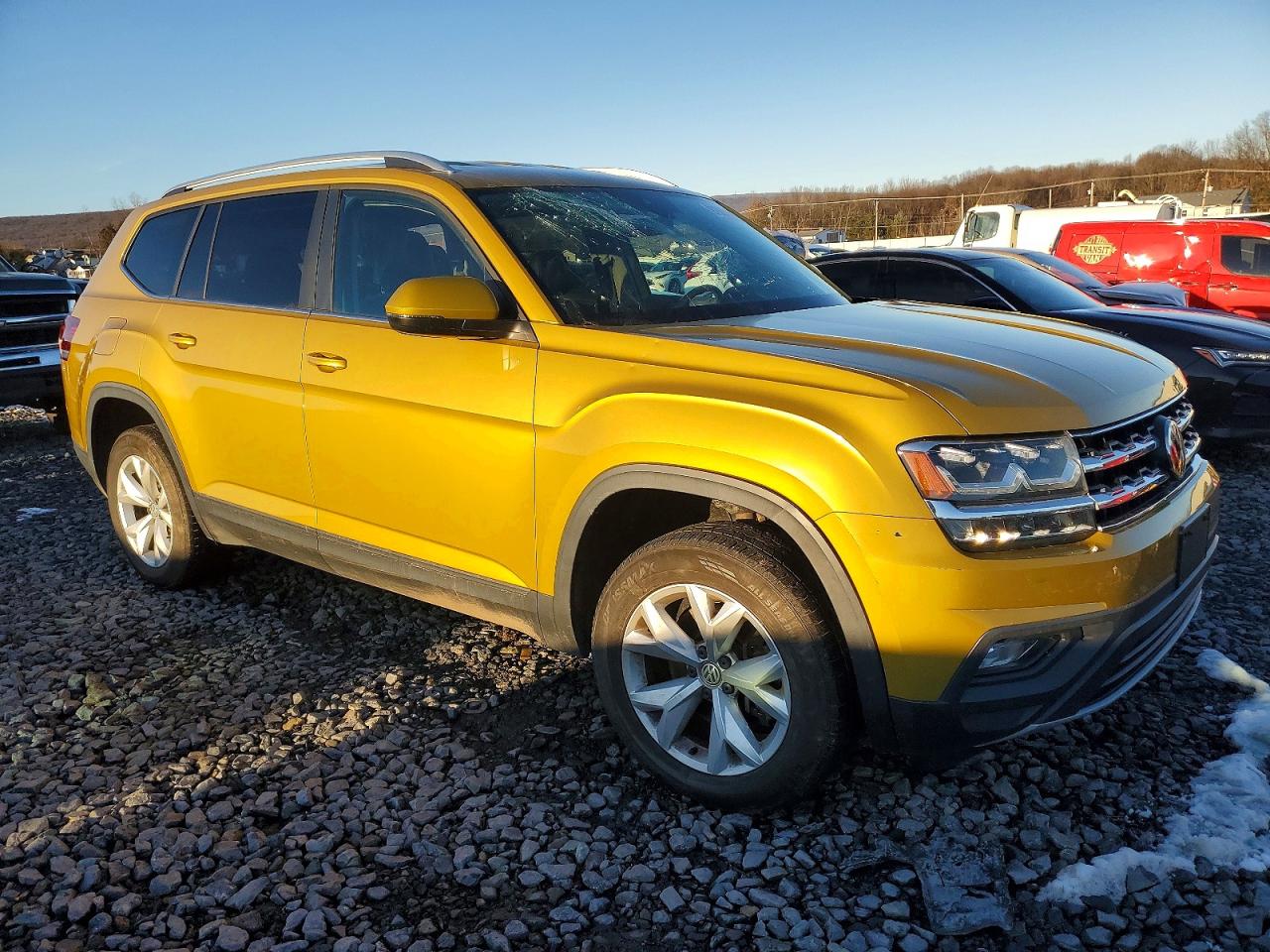 2018 VOLKSWAGEN ATLAS SE photo 4