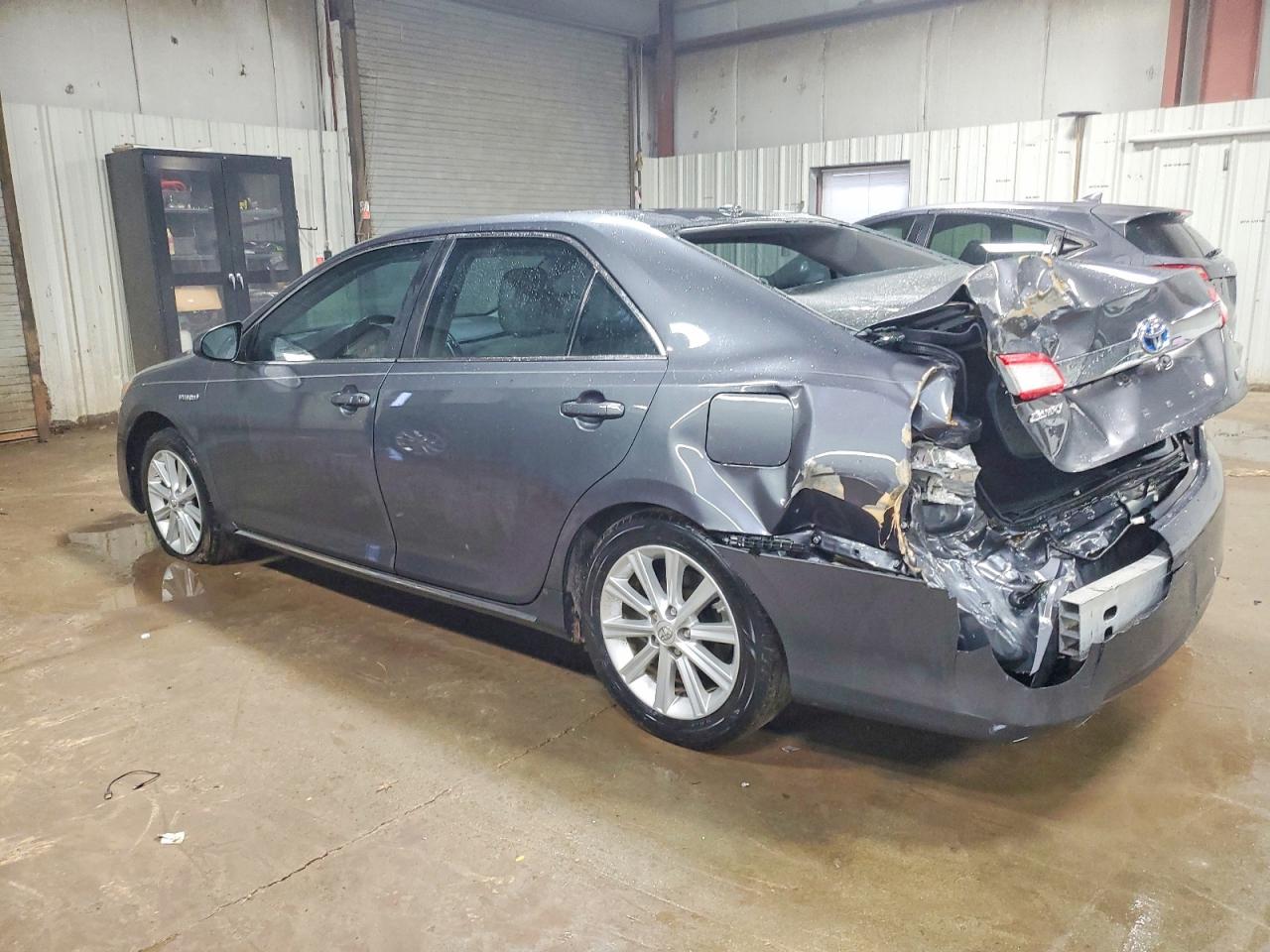 2012 TOYOTA CAMRY HYBRID photo 2