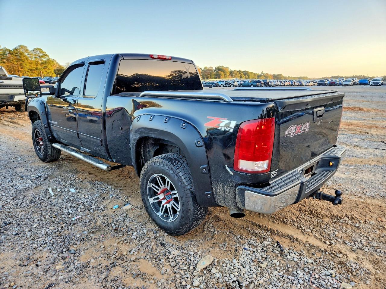 2007 GMC NEW SIERRA K1500 photo 2