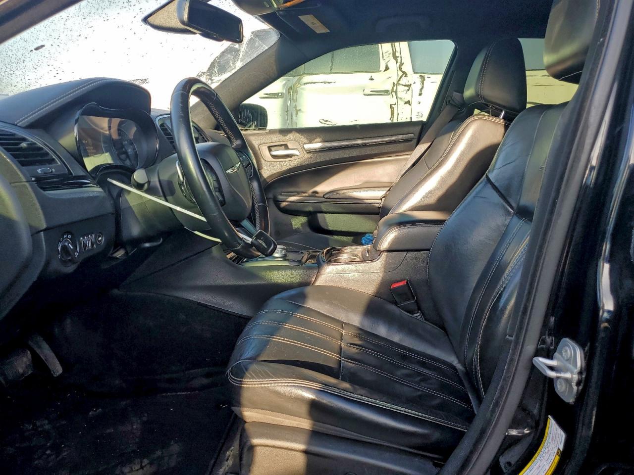 2015 CHRYSLER 300 S photo 7