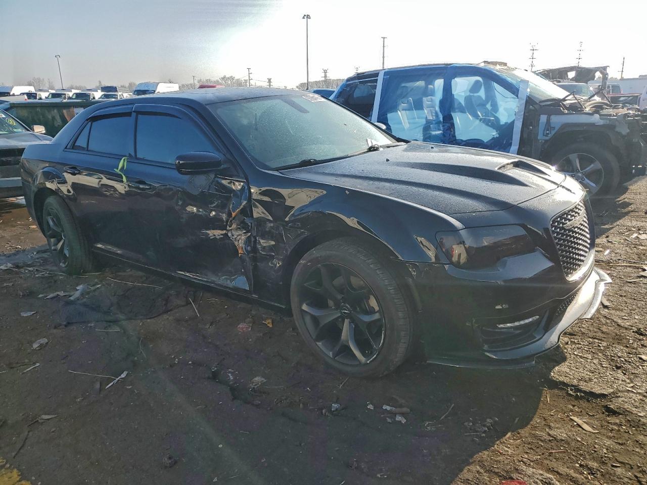 2015 CHRYSLER 300 S photo 4