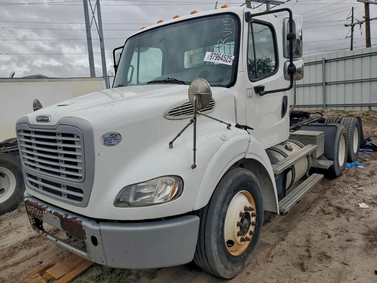 2015 FREIGHTLINER BUSINESS CLASS M2 SEMI TRUCK photo 2