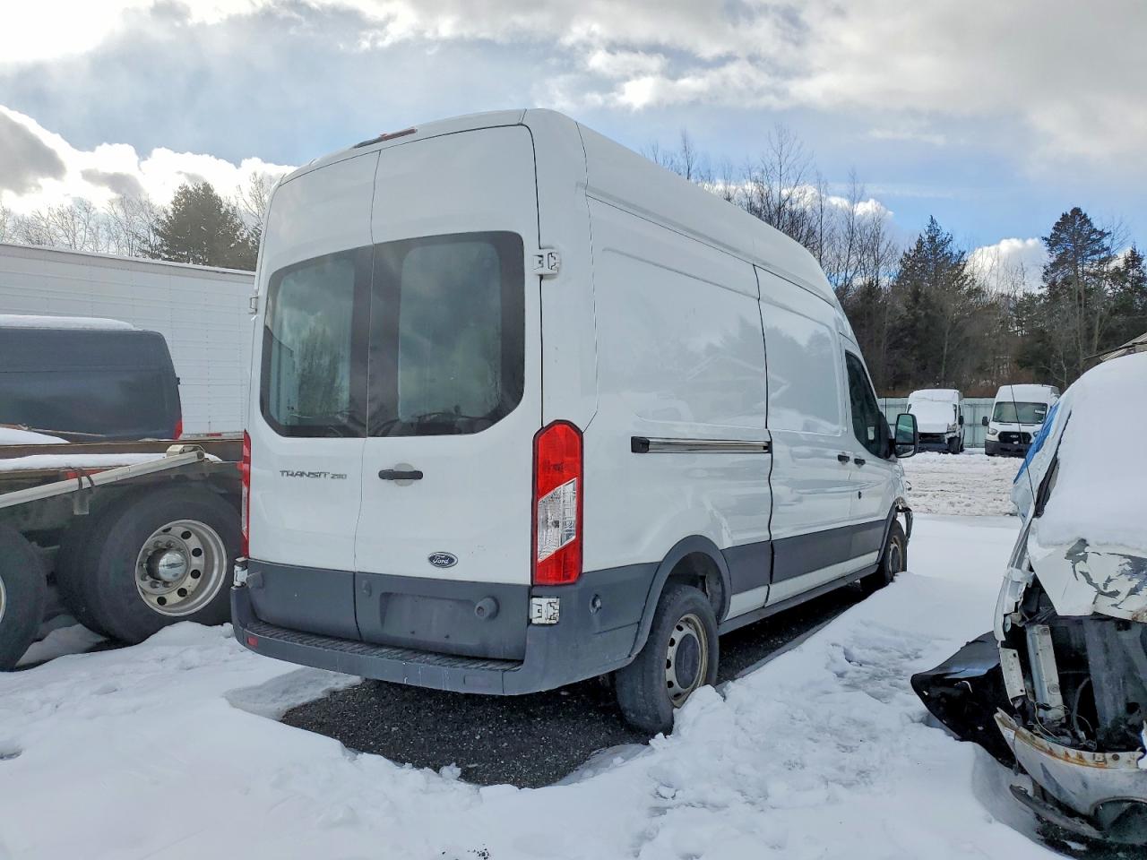 2017 FORD TRANSIT 250 DELIVERY VAN photo 3