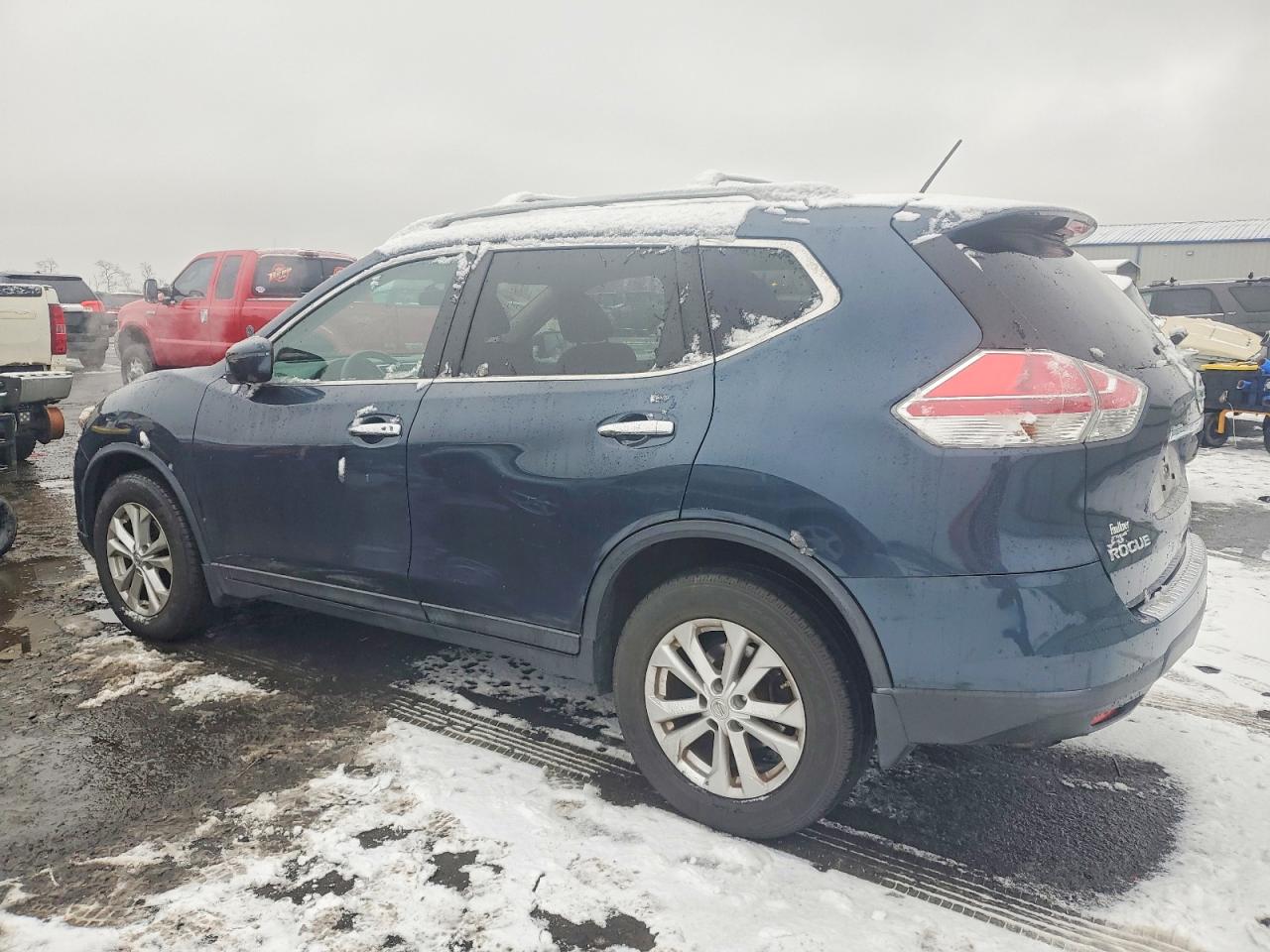 2016 NISSAN ROGUE S photo 2