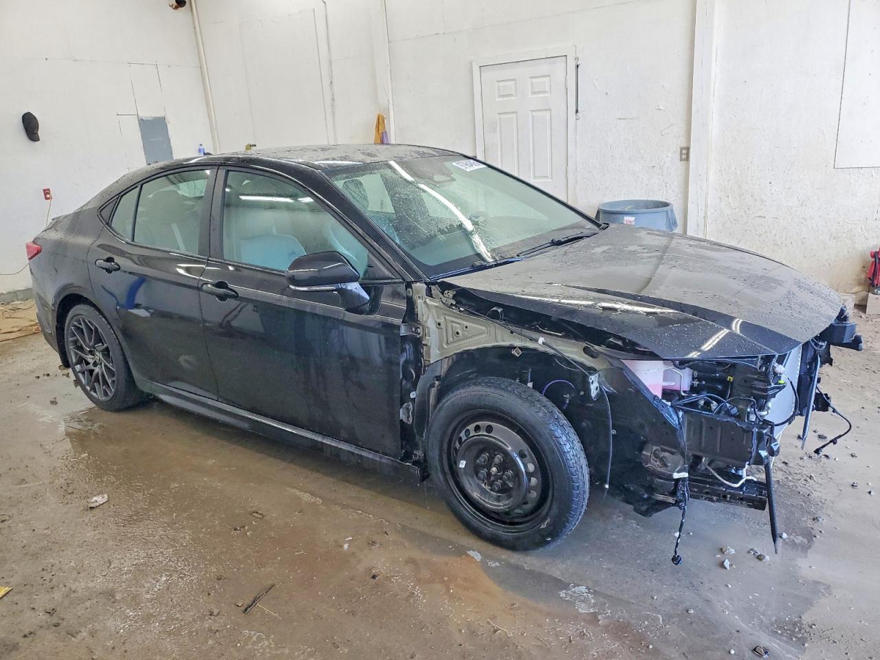 2026 TOYOTA CAMRY XSE photo 4