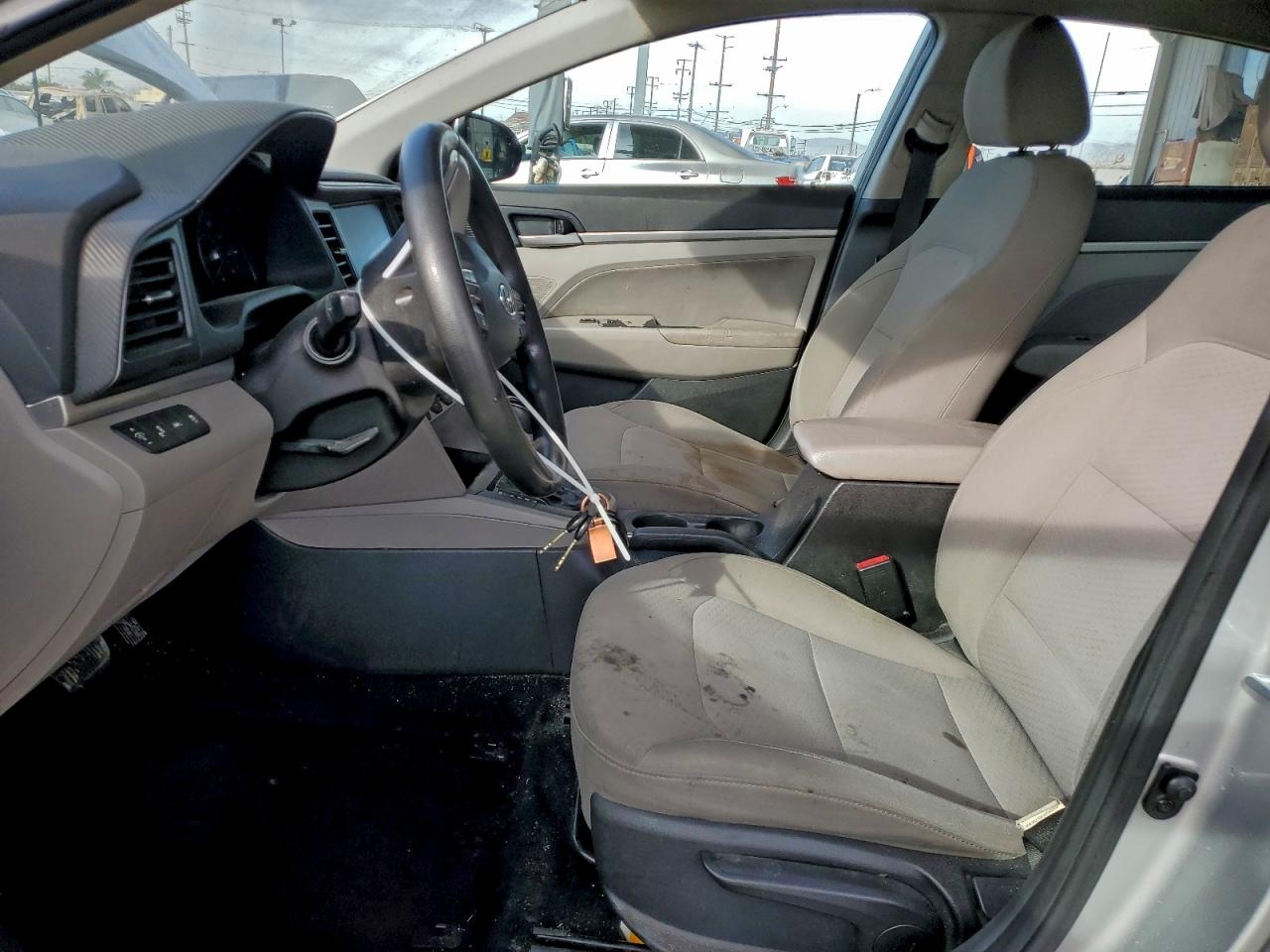 2020 HYUNDAI ELANTRA SEL photo 7