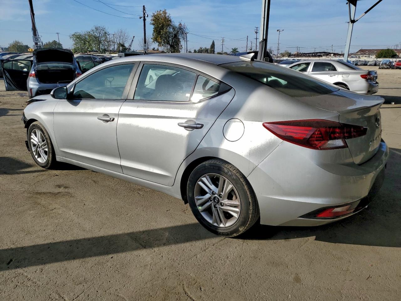 2020 HYUNDAI ELANTRA SEL photo 2