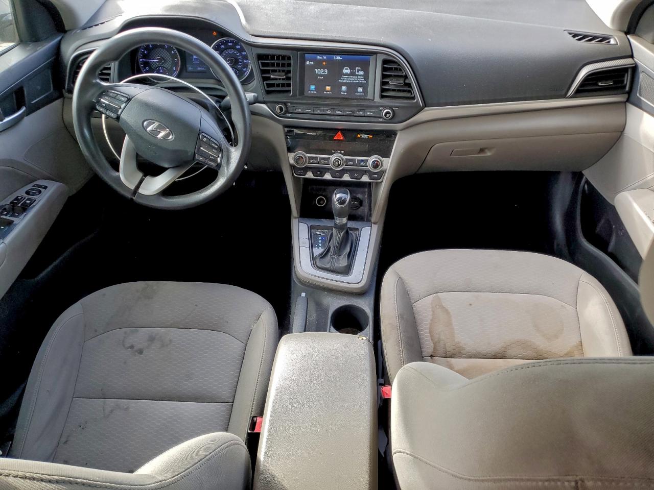 2020 HYUNDAI ELANTRA SEL photo 8