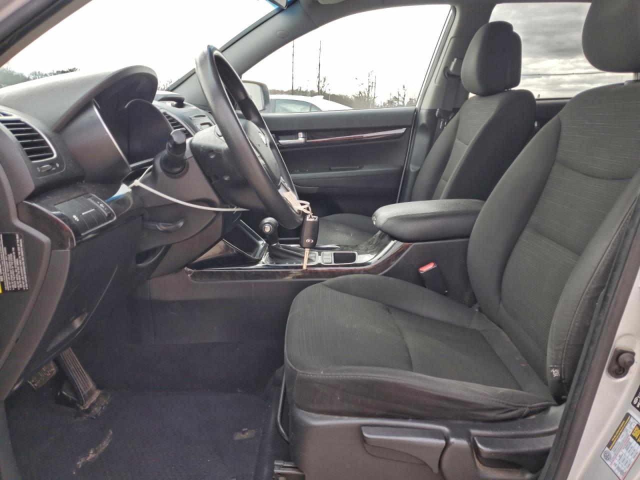 2014 KIA SORENTO LX photo 7