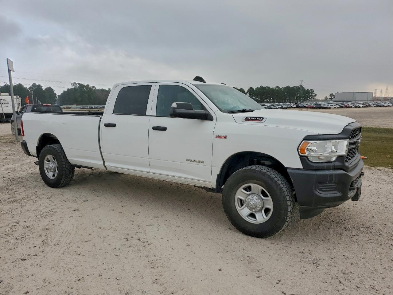 2022 RAM 3500 TRADESMAN photo 4