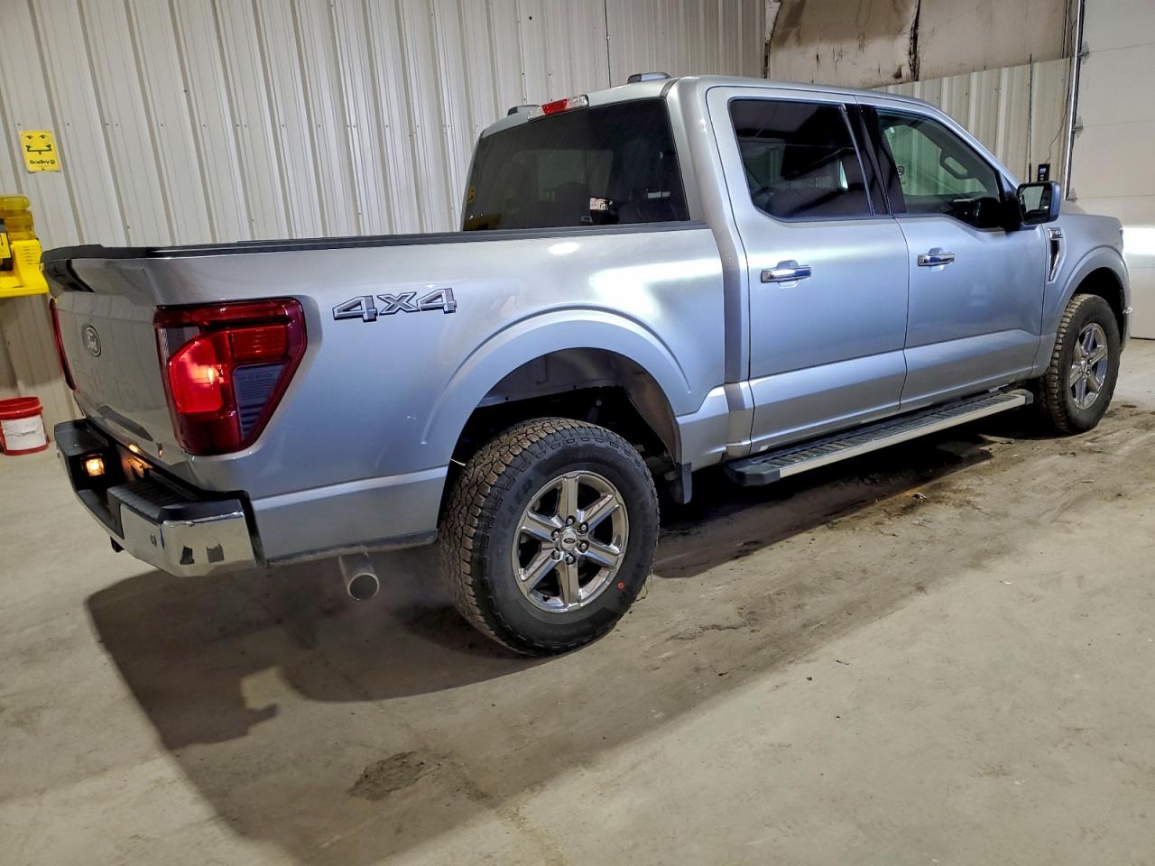 2025 FORD F150 XLT photo 3