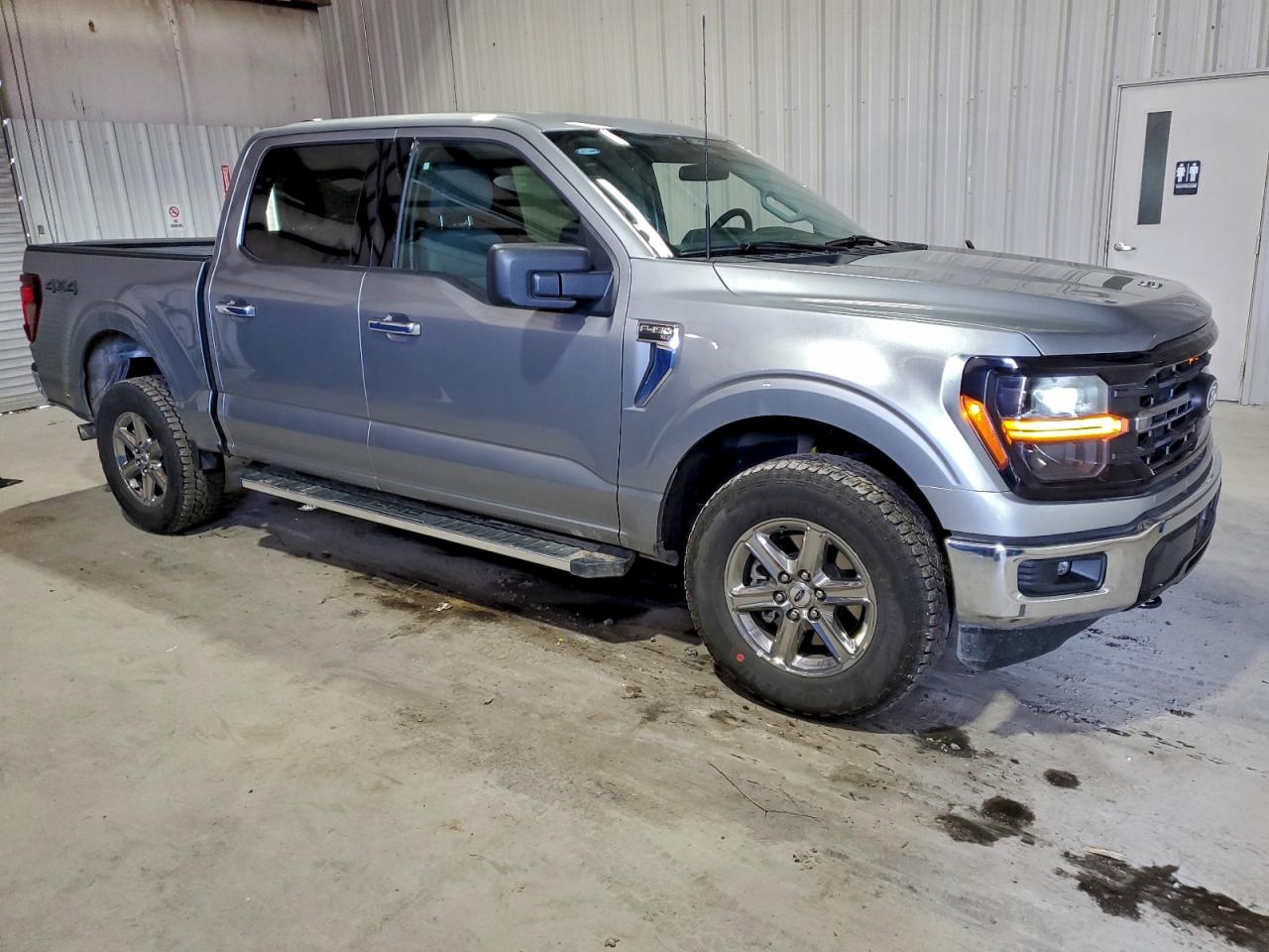 2025 FORD F150 XLT photo 4