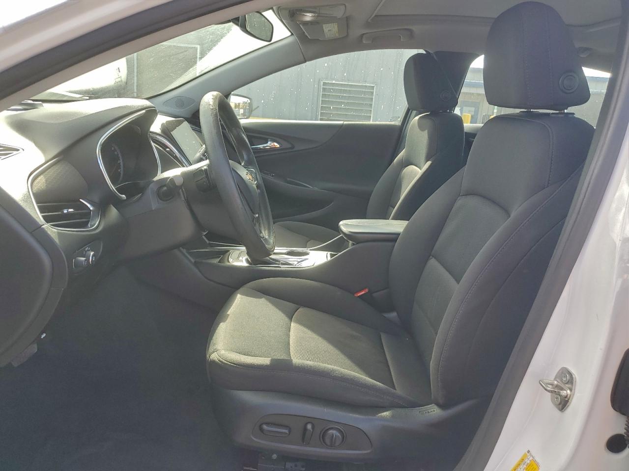 2021 CHEVROLET MALIBU LT photo 7