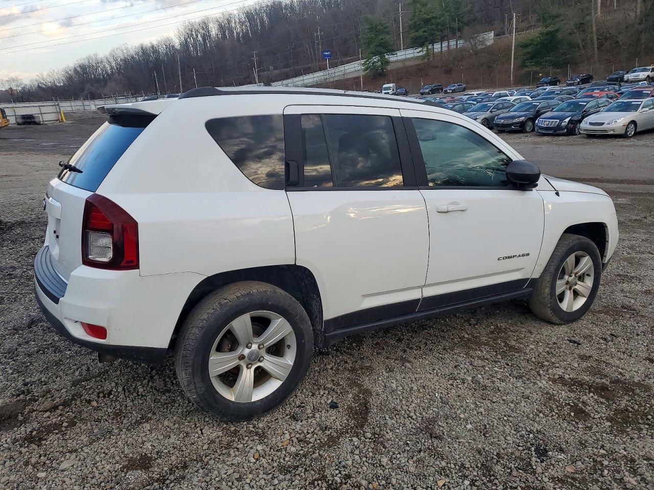2016 JEEP COMPASS SPORT photo 3