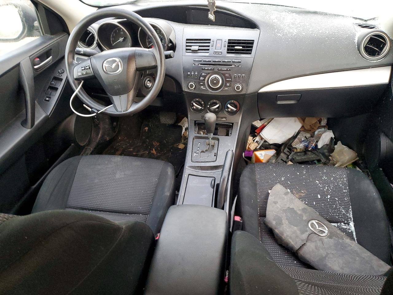 2013 MAZDA 3 I photo 8