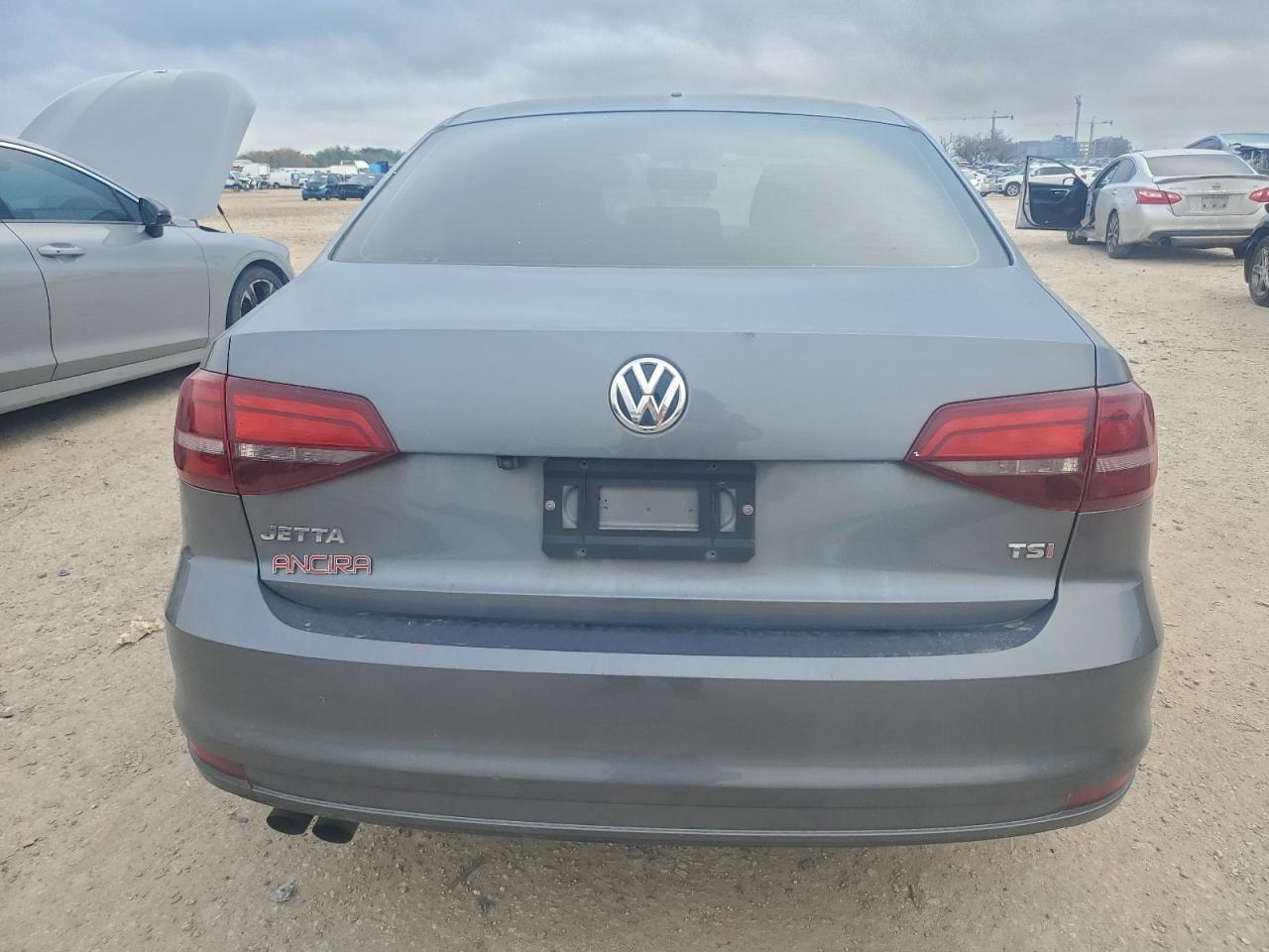 2016 VOLKSWAGEN JETTA S photo 6
