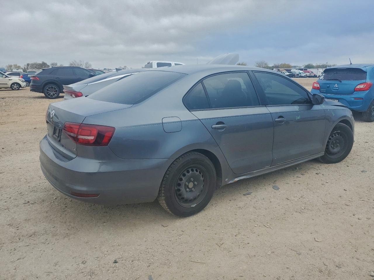 2016 VOLKSWAGEN JETTA S photo 3